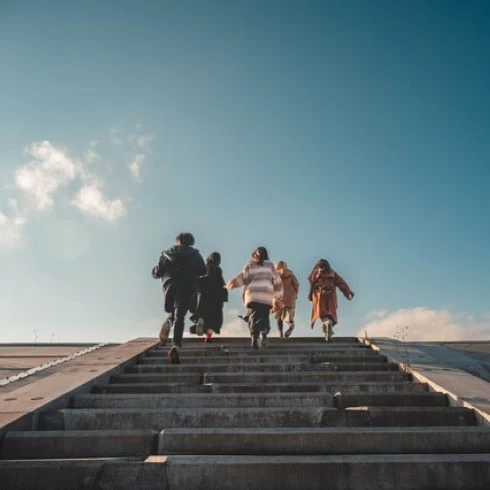 【2026年版】卒業旅行におすすめ！学生に人気の王道旅行プラン13選