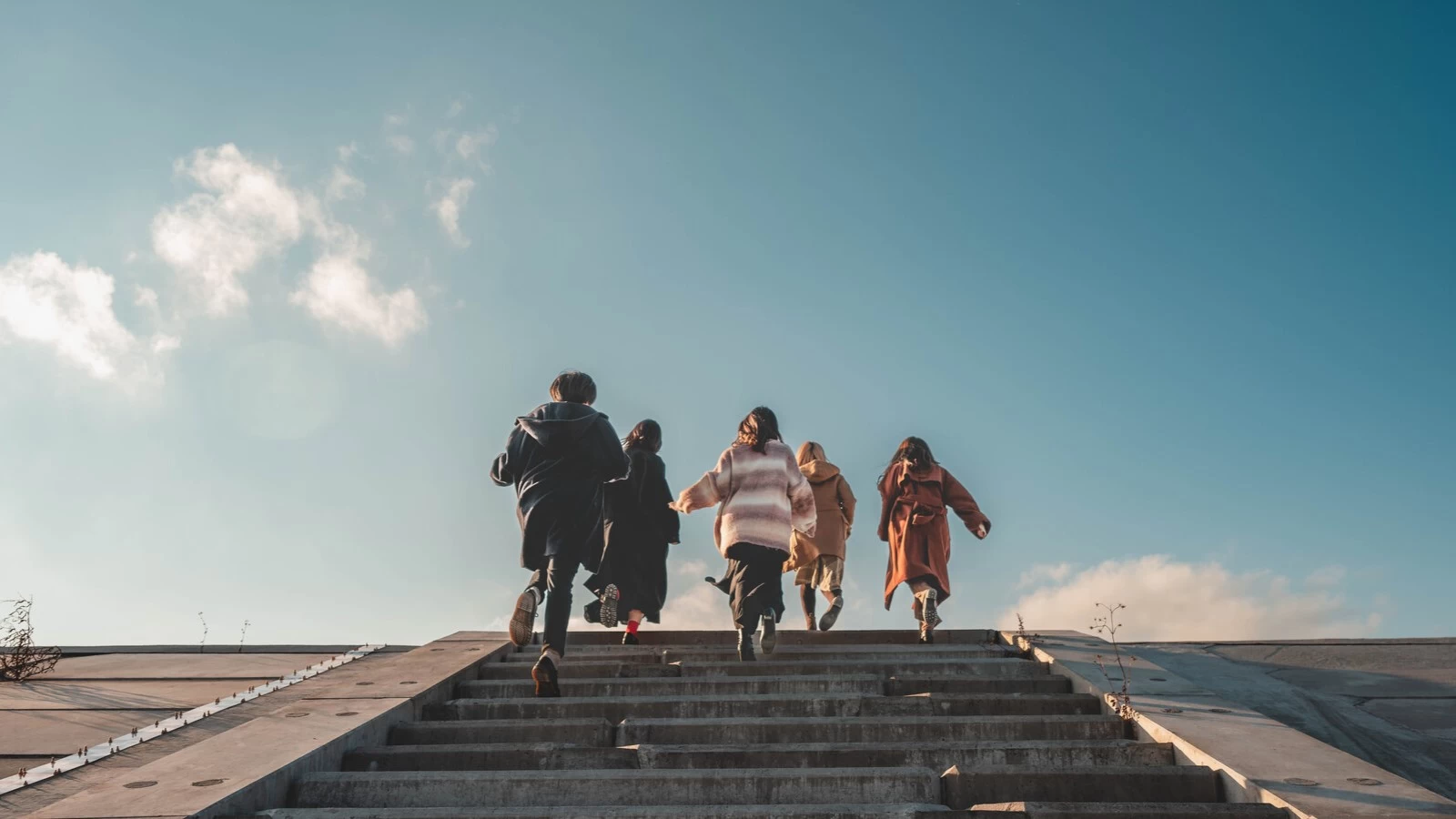 【2026年版】卒業旅行におすすめ！学生に人気の王道旅行プラン13選