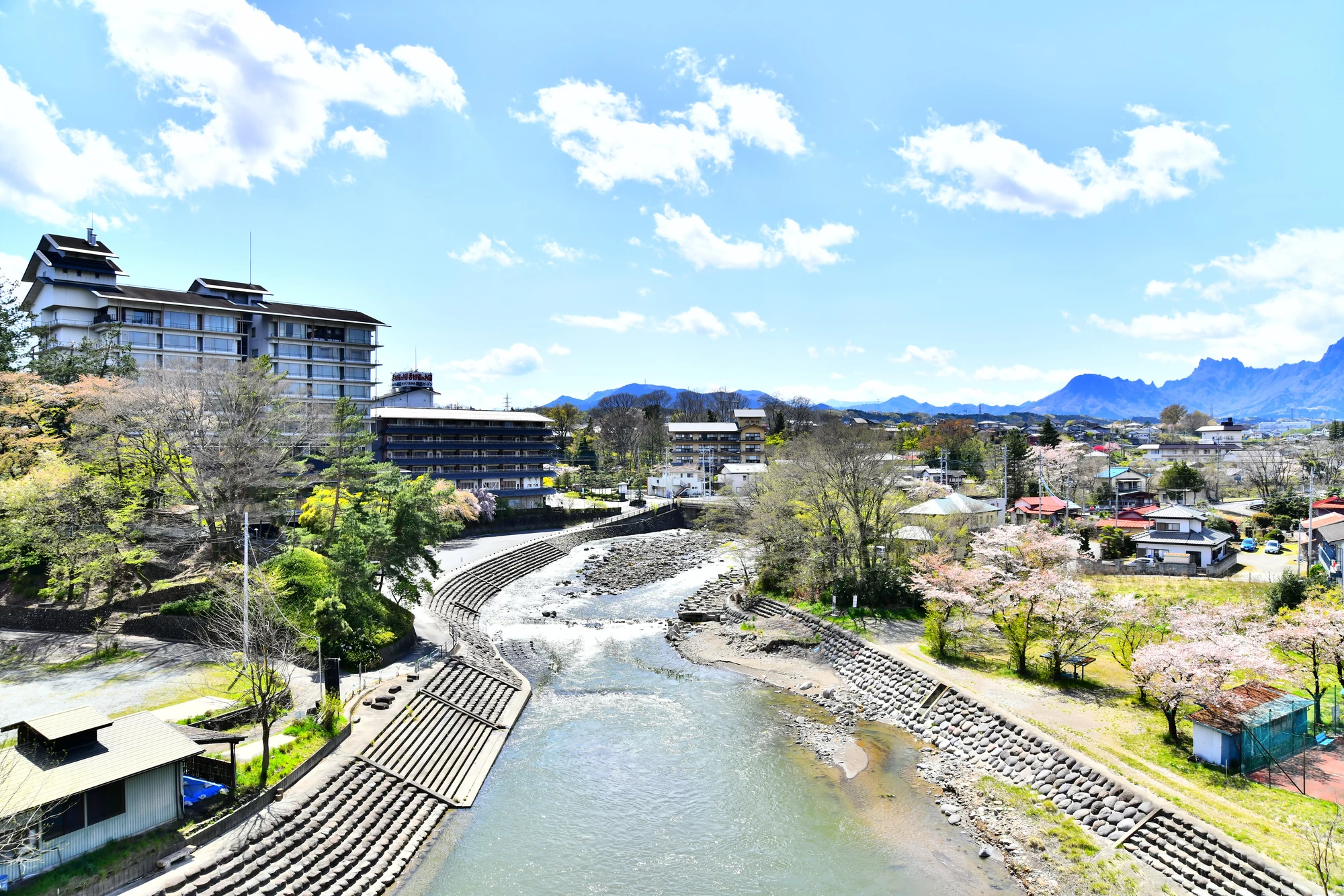 【磯部温泉】温泉マーク発祥の地で舌切り雀の里を旅する｜観光完全ガイド