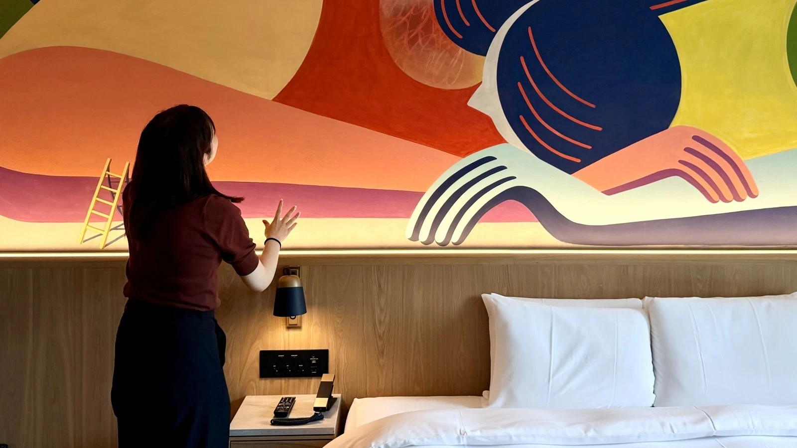 女性ひとり旅で「THE TOWER HOTEL NAGOYA」へ。重要文化財のタワーに泊まる驚きと、アートを通して得た新たな気づき