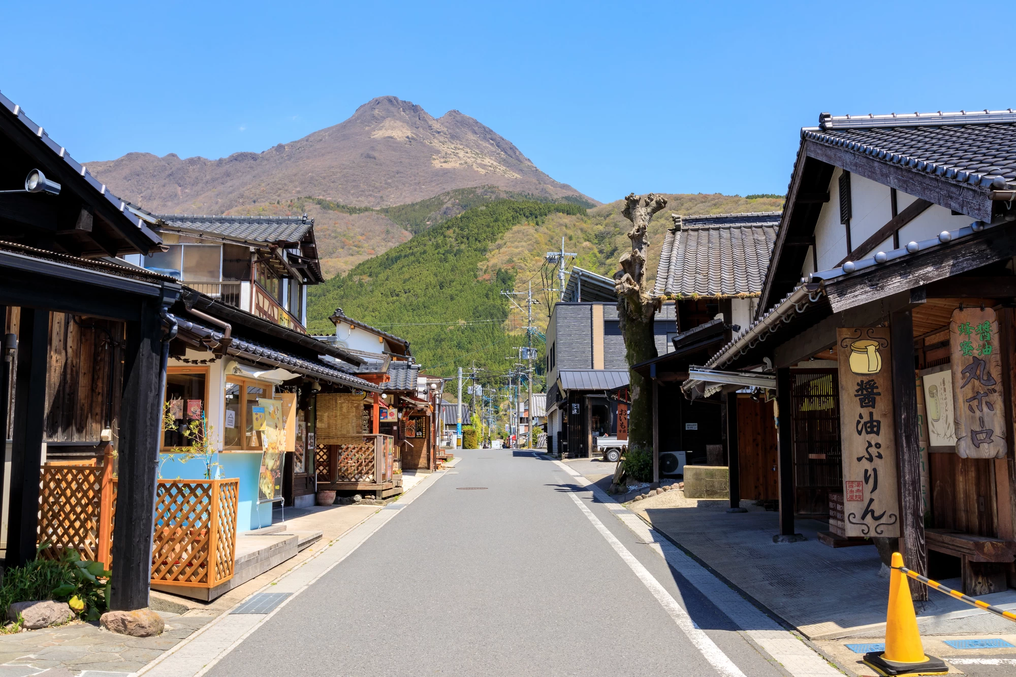 由布岳と湯の坪街道