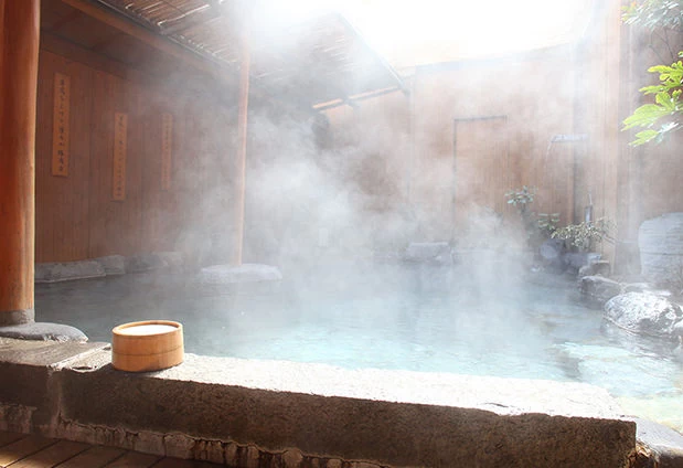 大露天風呂「一茶の湯」