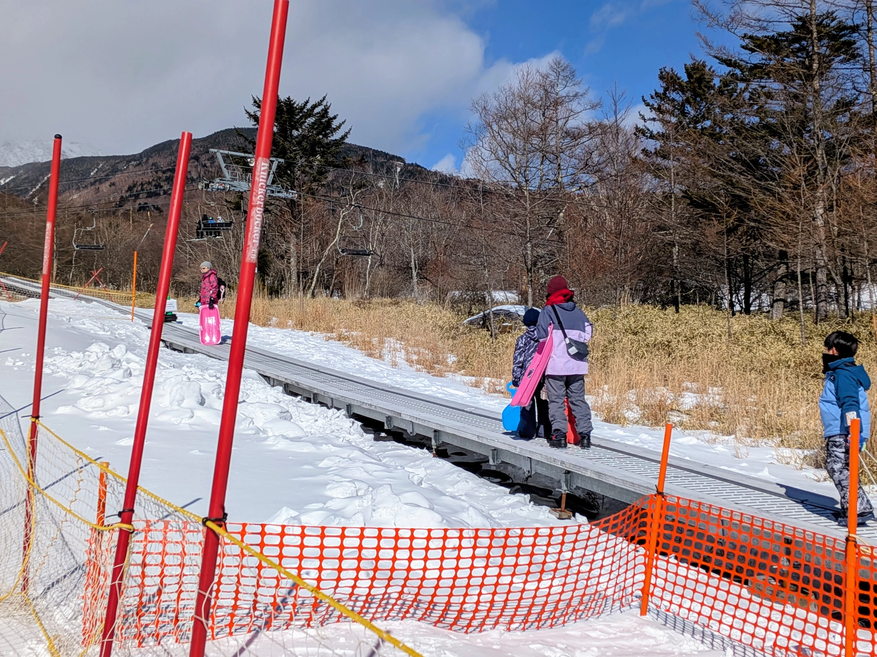 スノーエスカレーター