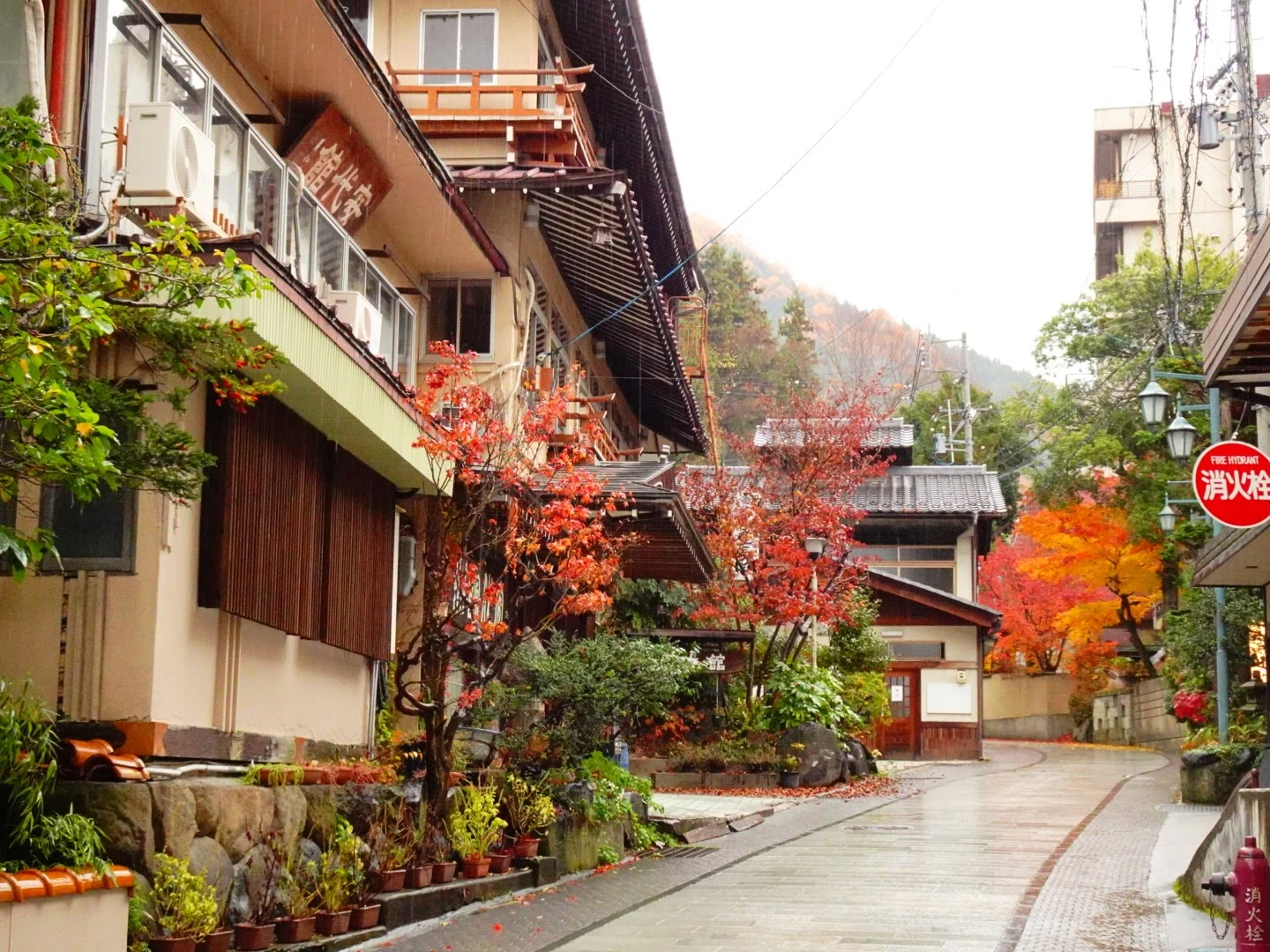 安代温泉 温泉街