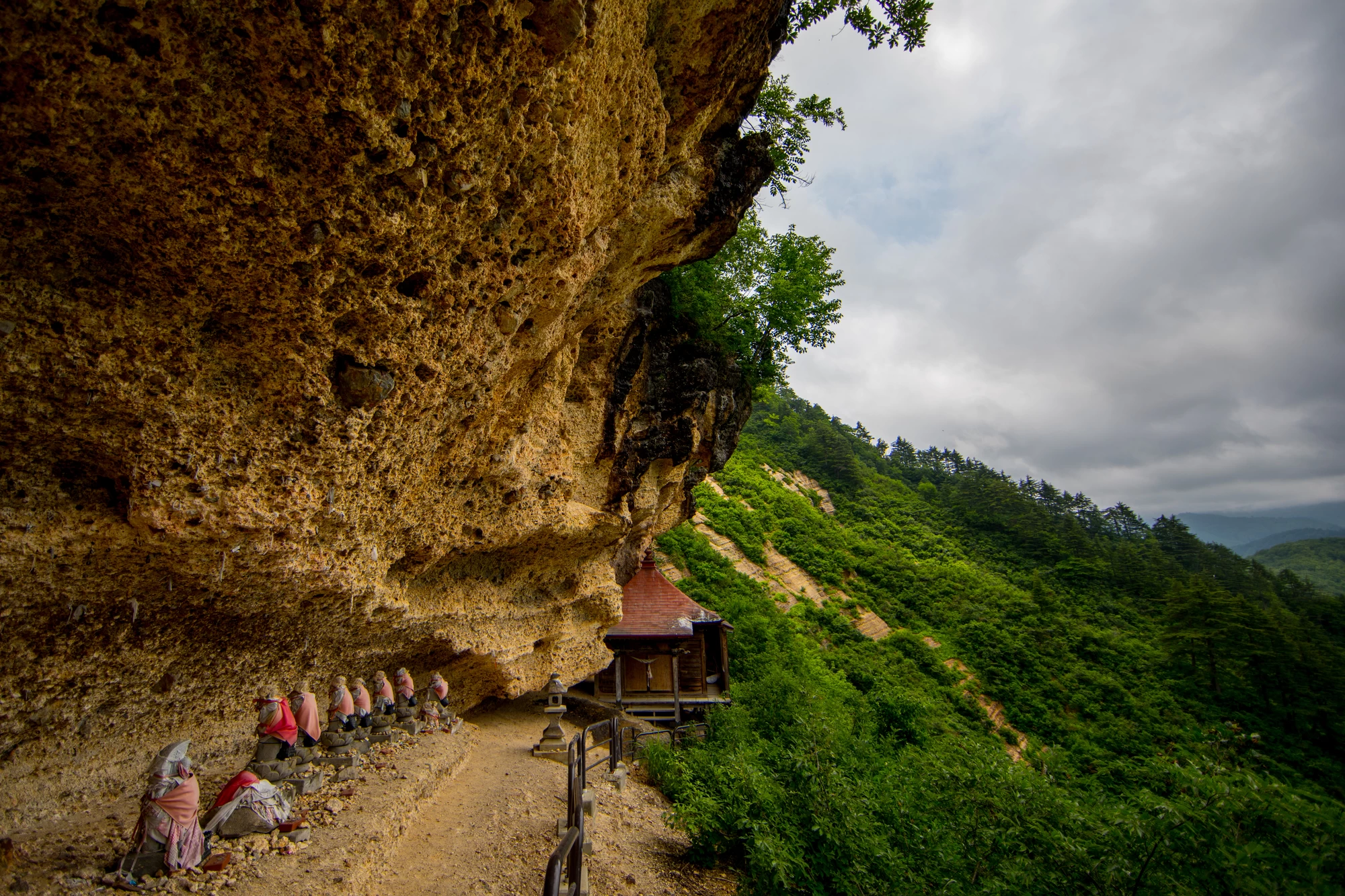 地蔵倉　奥の院