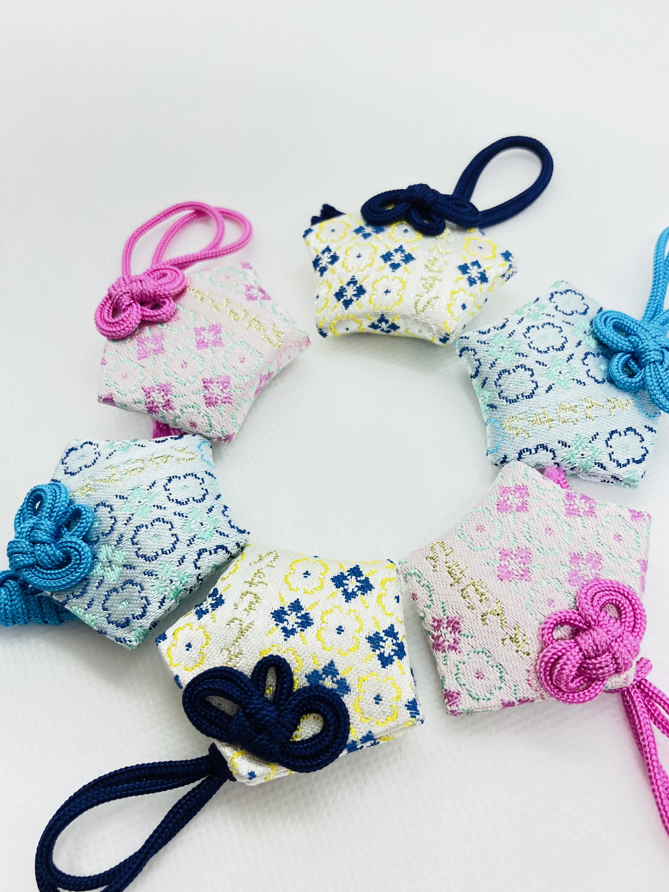 えんむすびのお守り