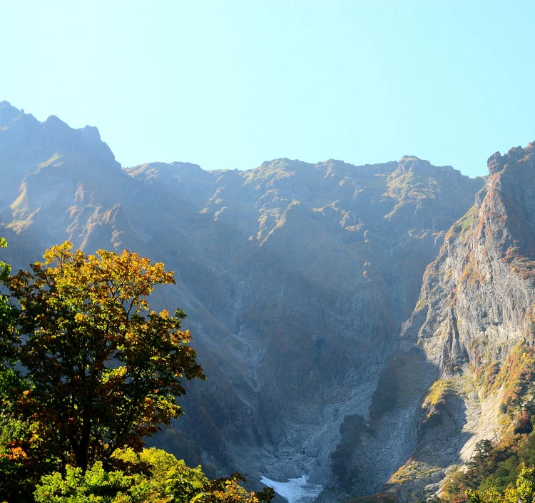 日本百名山・谷川岳から吹き下ろすからっ風は、美味しい生ハムを育むために欠かせない