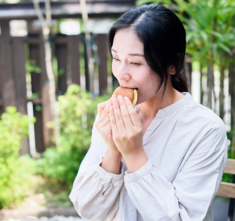 ころんとまあるいどら焼きはおやつ時間にもぴったり