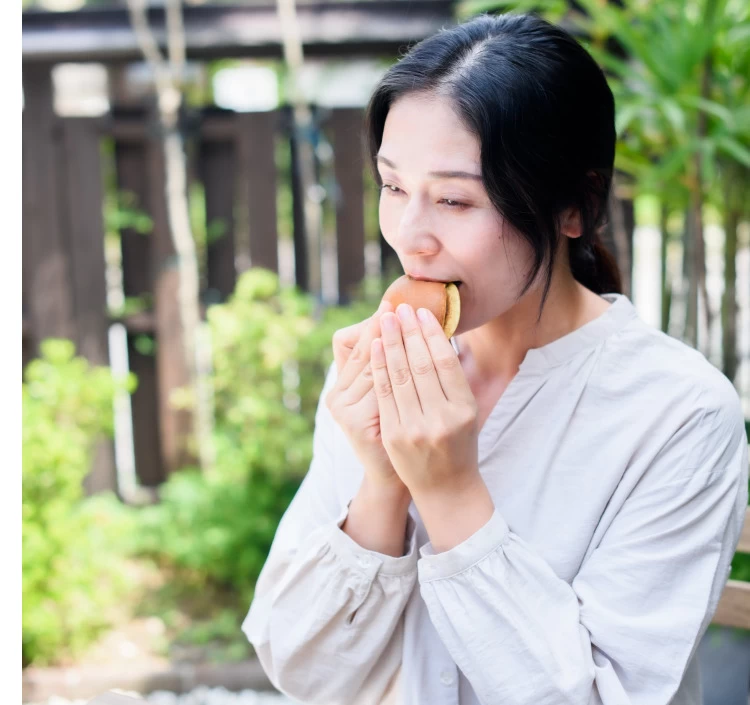 ころんとまあるいどら焼きはおやつ時間にもぴったり