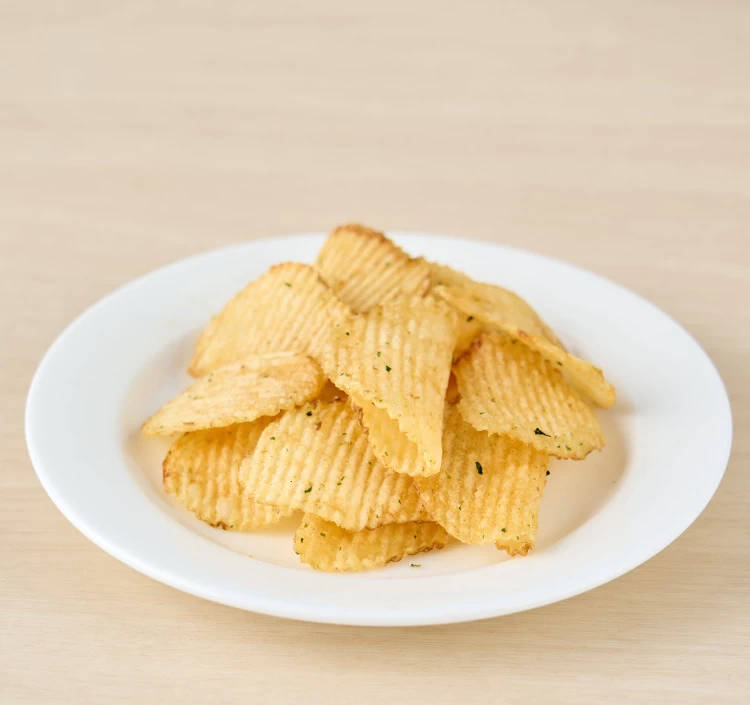 神奈川限定湘南しらす醤油ポテトチップ15個入り（ケース）