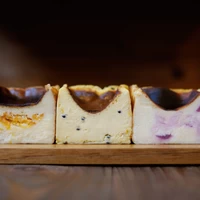 【やくしま果鈴ギフト】屋久島のバスクチーズケーキ2本セット（3種の味からお選び下さい） サムネイル