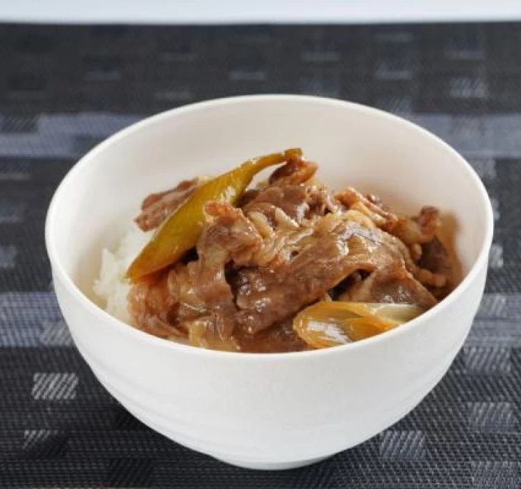 出雲縁結び空港名物　牛めし