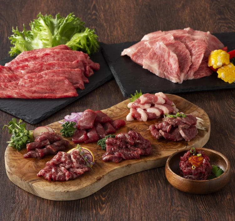 フジチクプレミアム牛馬豪華2段詰合せ