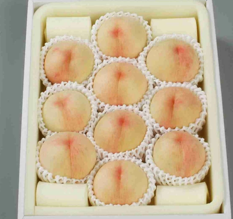 【ご家庭用/4kg】岡山一宮産白桃 なつごころ 平箱