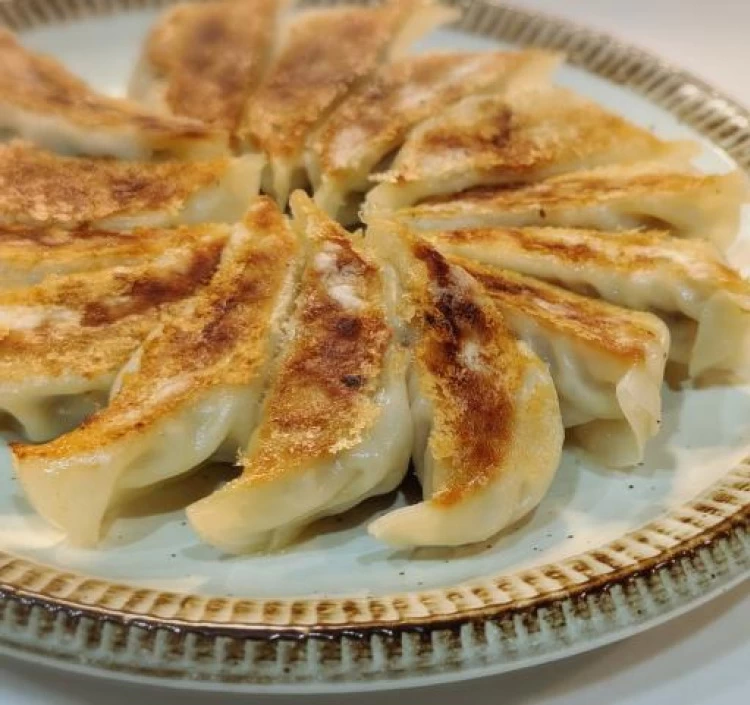 六白黒豚生餃子 60個入り