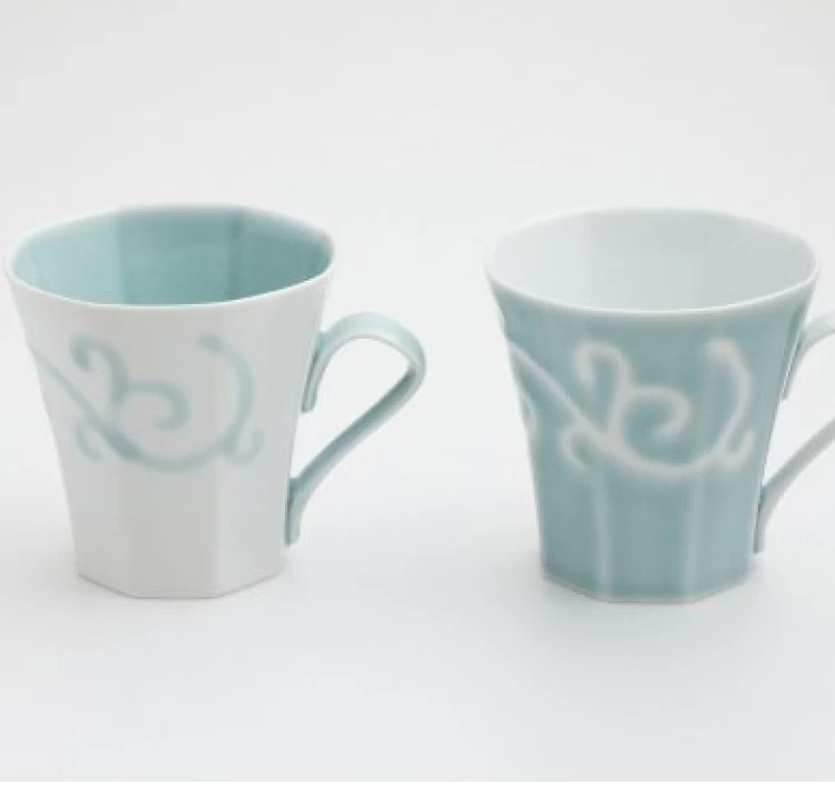 かけわけ唐草文　八角マグカップ
