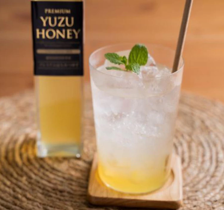 プレミアムはちみつゆず(水割り/お湯割り/炭酸割りなどで5~6倍にうすめて召し上がれ)