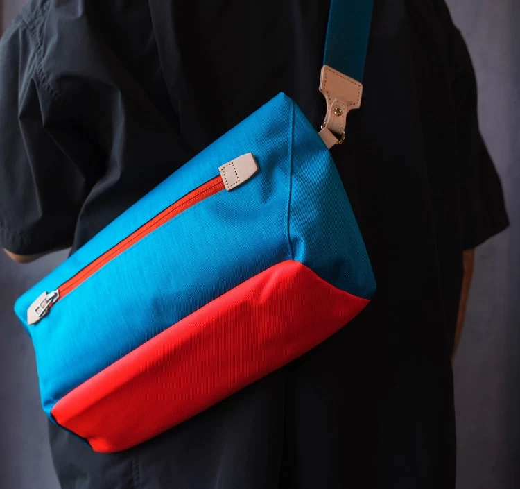 スリングバッグ(ステアーズHK)FURIKAKE別注・ターコイズ