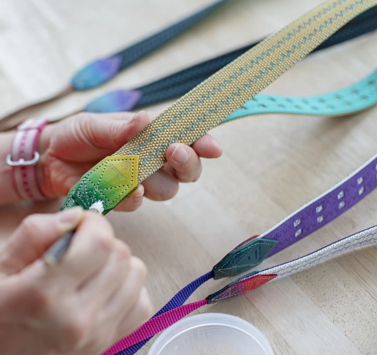 ハンドメイドにこだわり一本ずつ丁寧に縫製