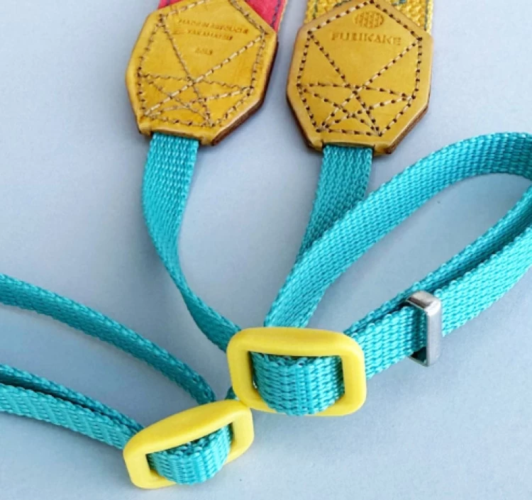 30mm幅カメラストラップイエロー裏地ショウジョウヒ革ベタ染黄色