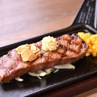 北海道産黒毛和牛ステーキ(200g×3枚)　ステーキソース1本付き サムネイル