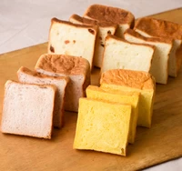 4種のキューブ食パン サムネイル