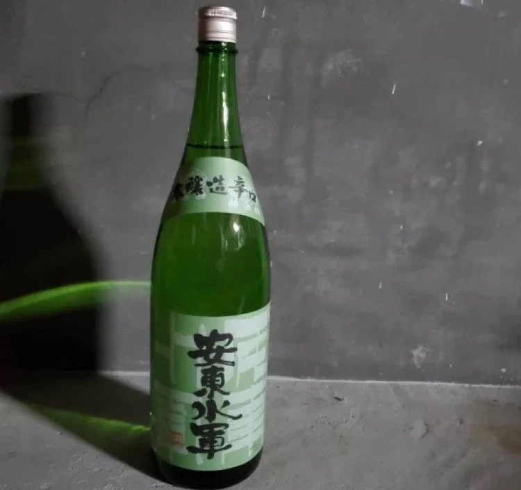 安東水軍　本醸造・辛口　1,800ml
