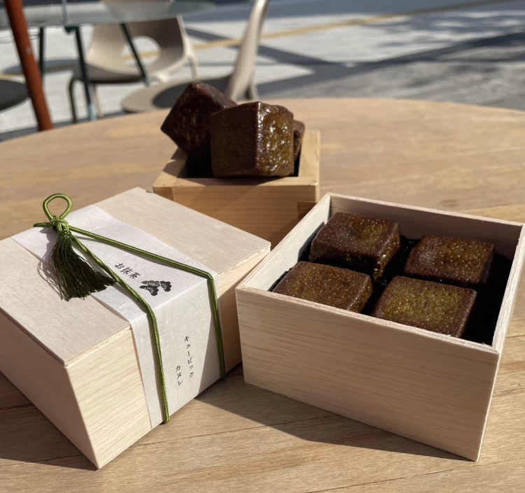 お抹茶キュービックカヌレ 4個入×4箱セット