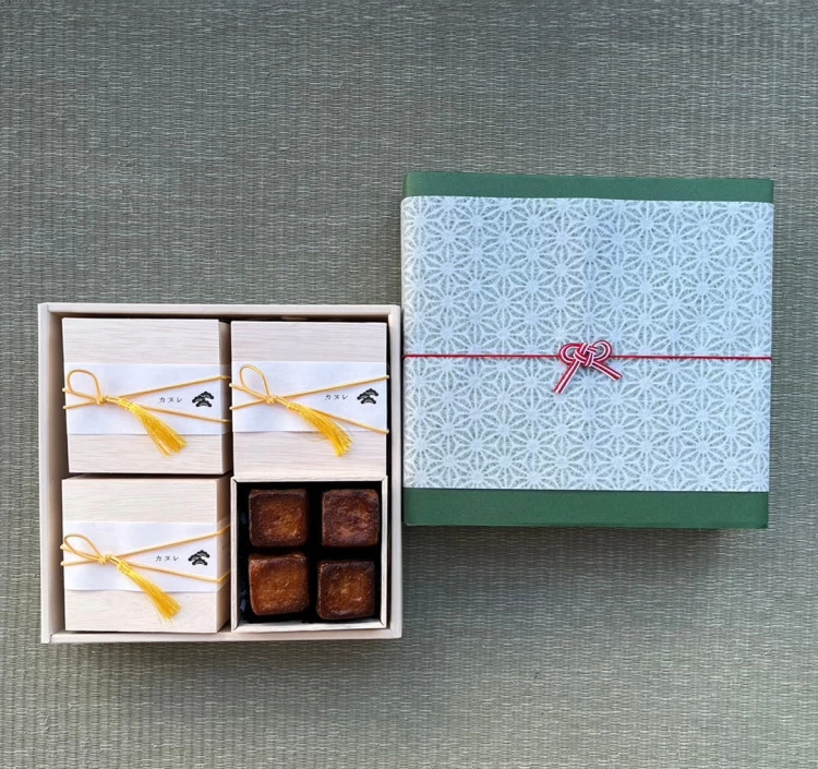 お抹茶キュービックカヌレ 4個入×4箱セット