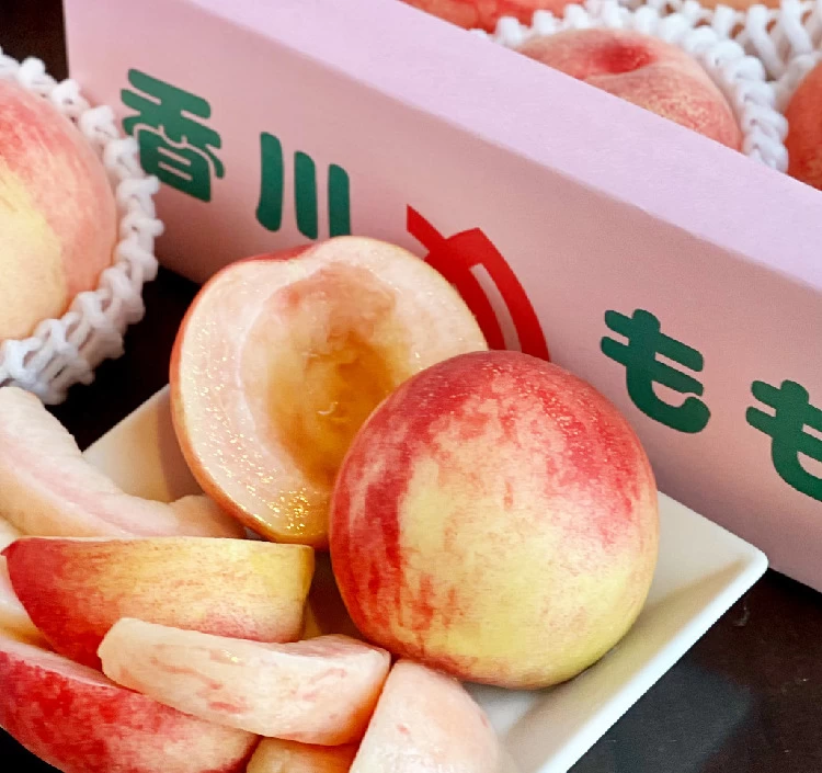 [特秀品]旬の桃　約2kg(6～8玉)