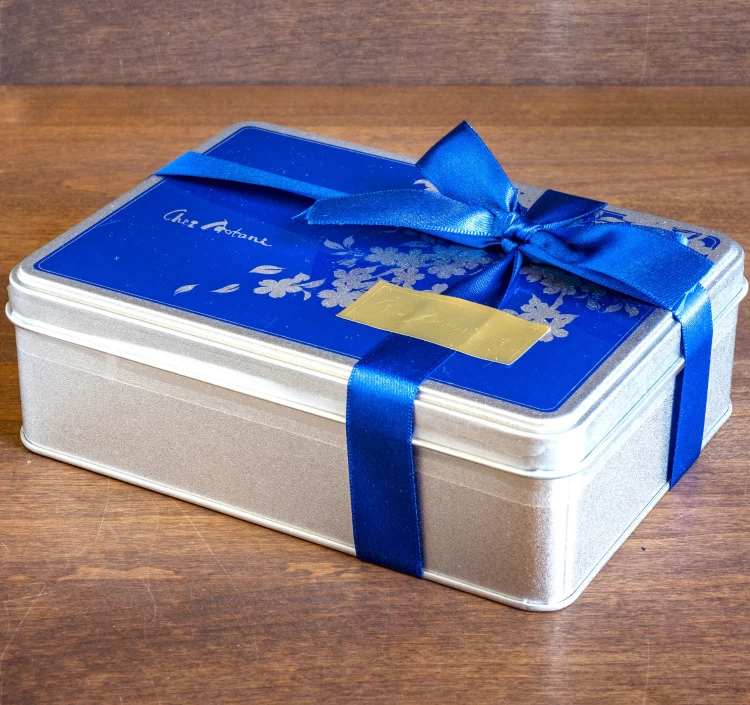 9種類の焼き菓子が詰め合わせになっていて、﻿ 飽きの来ないバラエティな一品です。