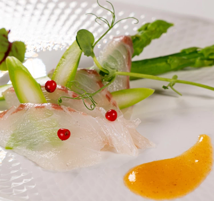 盛付イメージ（鯛のカルパッチョ）