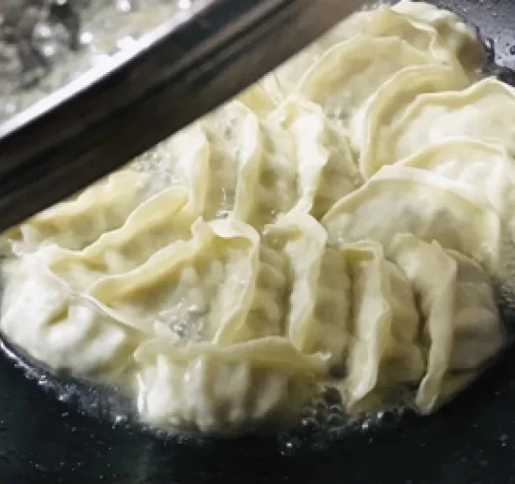 しそ香るさっぱりおいしい『しそぎょうざ』