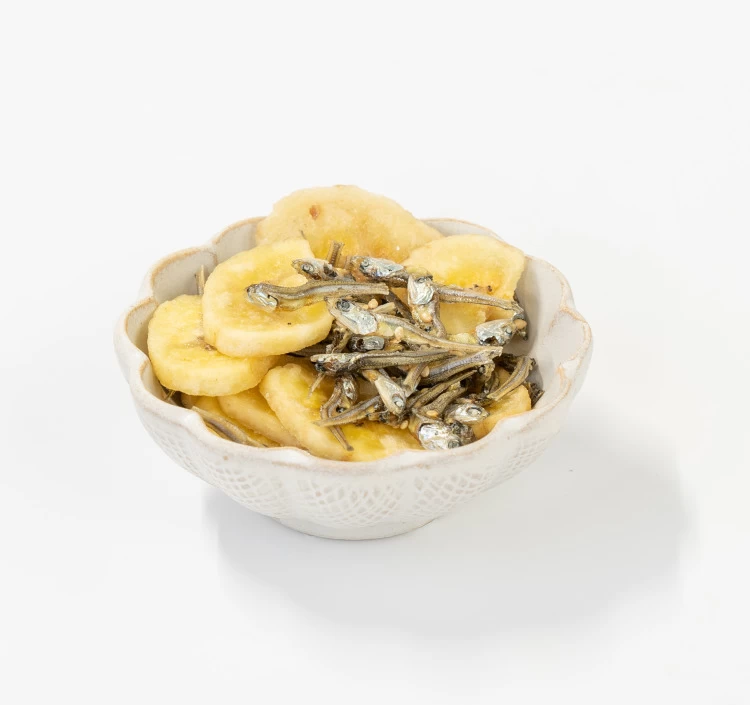 バナナチップと伊吹の小魚 100g