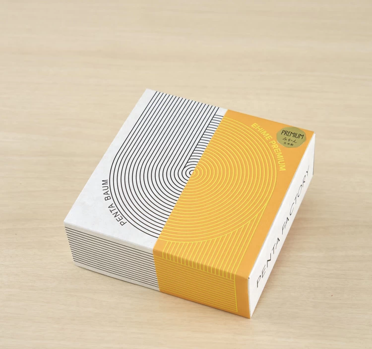 鮮やかな色のパッケージ