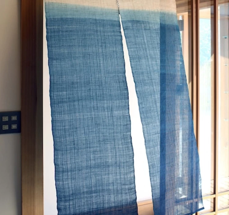 藍染麻暖簾(グラデーション・86×120cm)