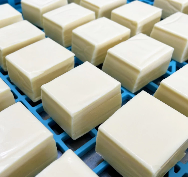 スモークチーズ-燻製2段仕込み-