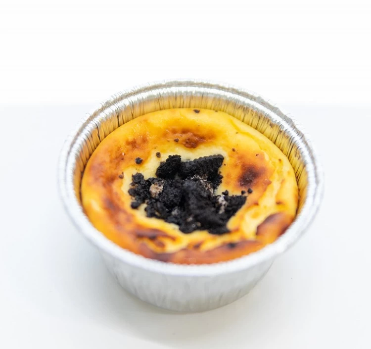 【カップ】バスクチーズケーキ「クッキー&クリーム」：φ8cm