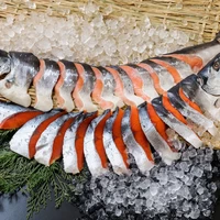 【氷蔵藁製法】天然無添加　紅白鮭姿切身　約2.0kg サムネイル
