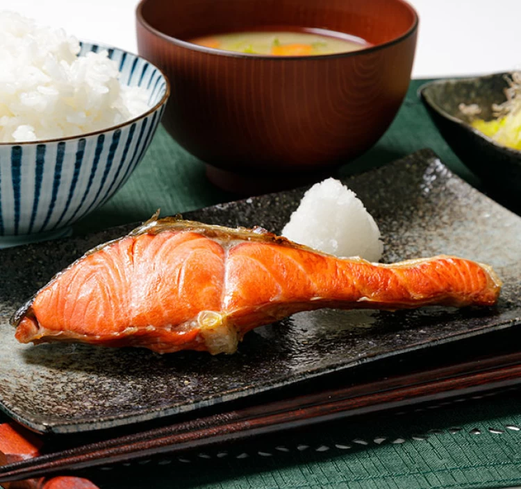 【氷蔵藁製法】天然無添加 鮭蔵切身セット 【A】