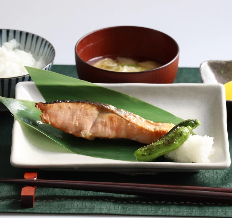 【氷蔵藁製法】天然無添加 鮭蔵切身セット 【B】