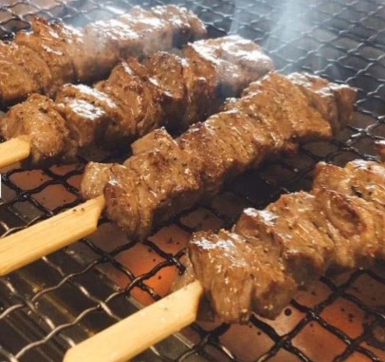 【道の駅米沢限定】米沢牛BBQセット（牛串10本・焼肉・ウインナー2袋・特製タレ付）