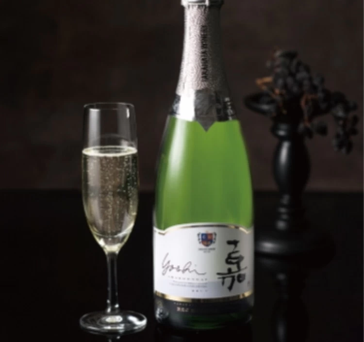 嘉-yoshi-スパークリング シャルドネ　750ml