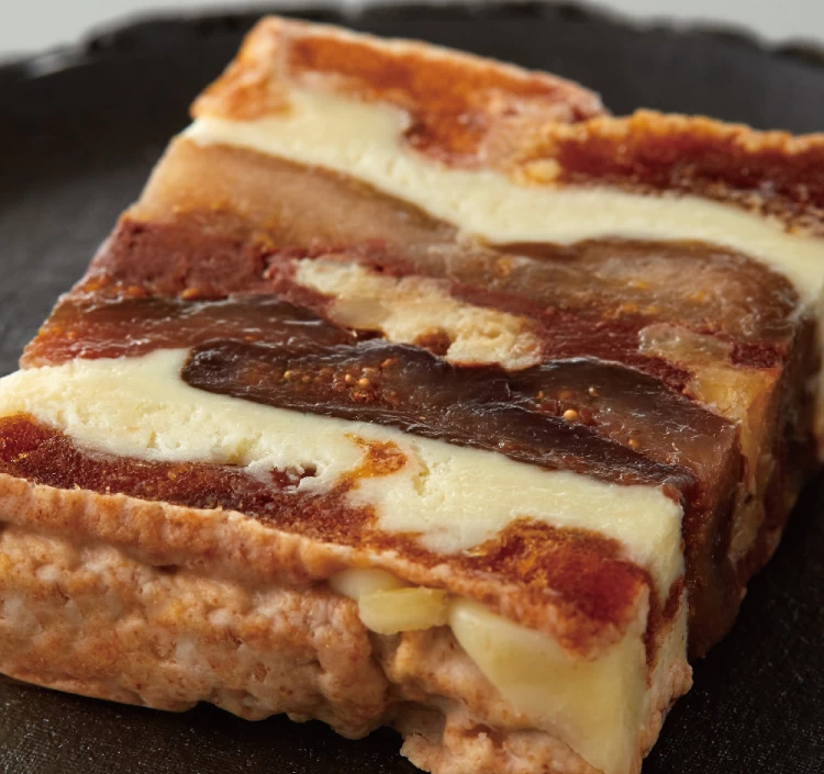 京菓心　「京薫（きょうくん）」　～一善やアソートギフト～　［京を贈るフィナンシェ味凛-薫りの調べ-4種アソートと干柿と胡桃と無花果のミルフィーユ］