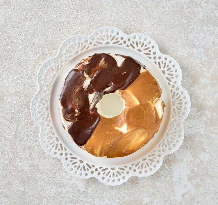 チョコレート・キャラメルシフォンケーキ（Half＆Half）