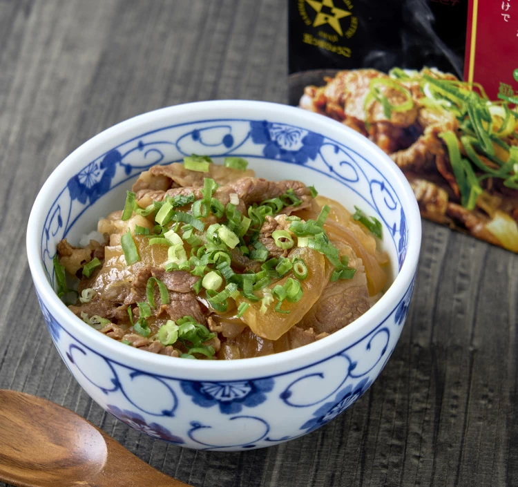 但馬牛の　出汁薫る濃厚牛丼