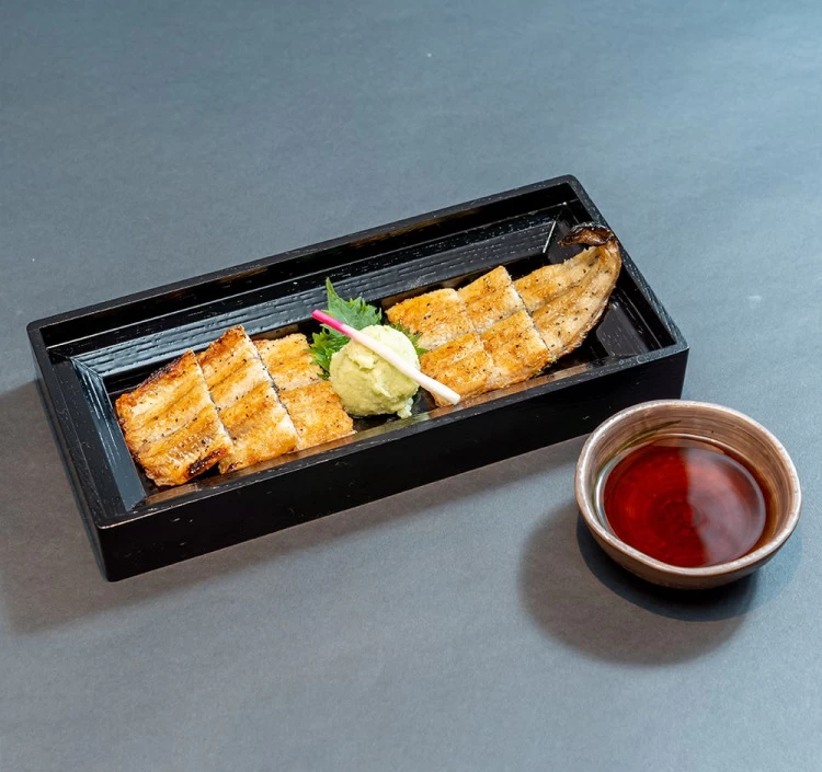 白焼うなぎ半身3人前