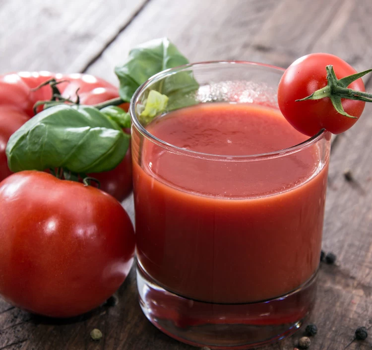 トマトジュースと人参ジュースの健康セット