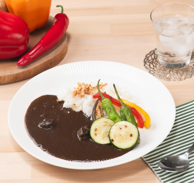 Chaledo×BELL FOODS PRODUCT　3食セット（カシミールビーフカレー・ポークビンダルーカレー・ビーフハヤシ　各1個）