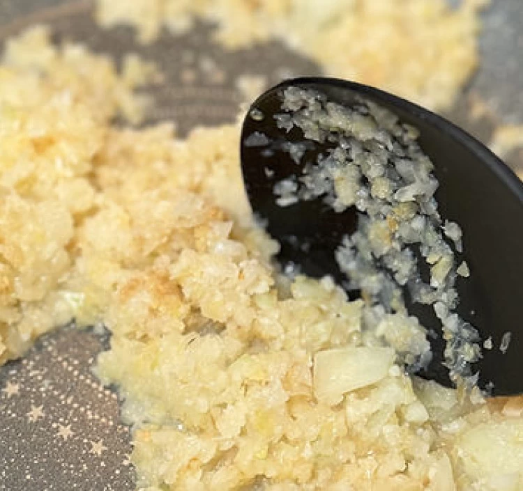 本格スパイスカレー ホワイトカレー「なまけものcurry」